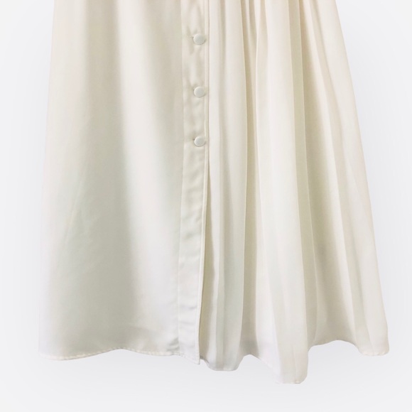 Avec Les Filles Half Pleated Button Down A-Line Midi Skirt - Picture 2 of 7